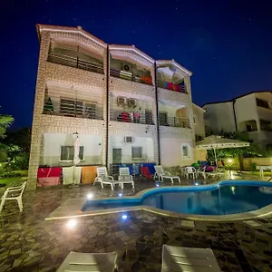 Baldi -apartmani Danny Tar-Vabriga